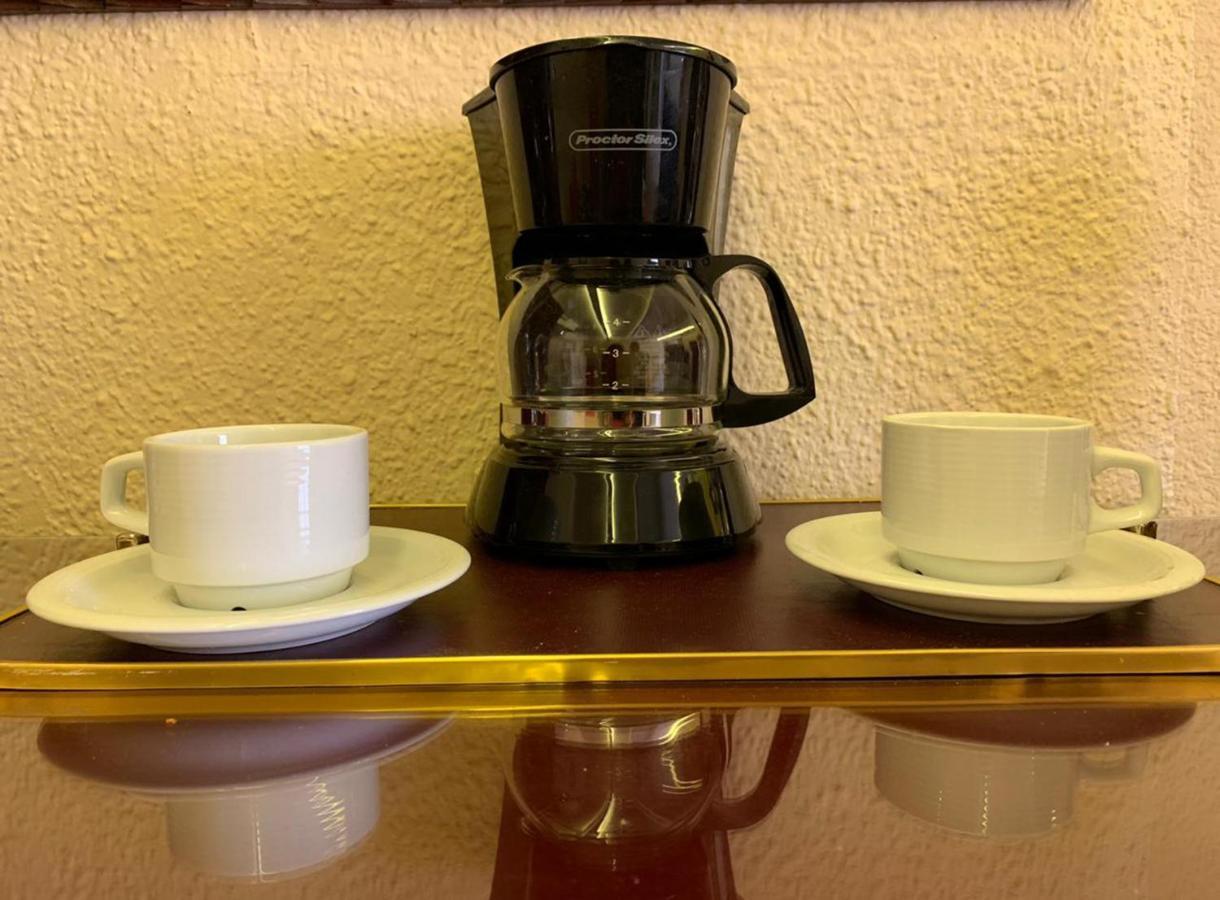 Hotel Geneve Cd De Mexico Exteriér fotografie A coffee pot