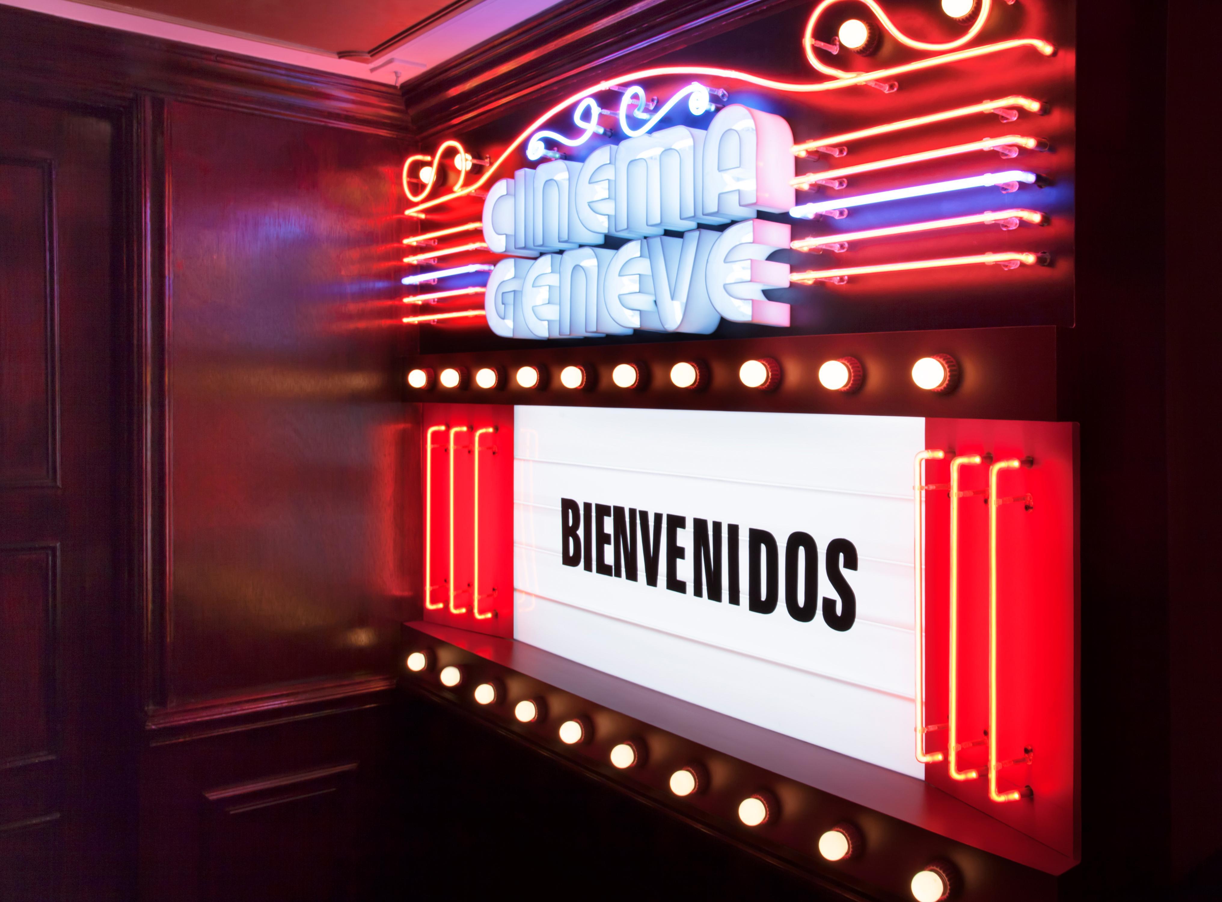 Hotel Geneve Cd De Mexico Exteriér fotografie The sign at the entrance of the venue