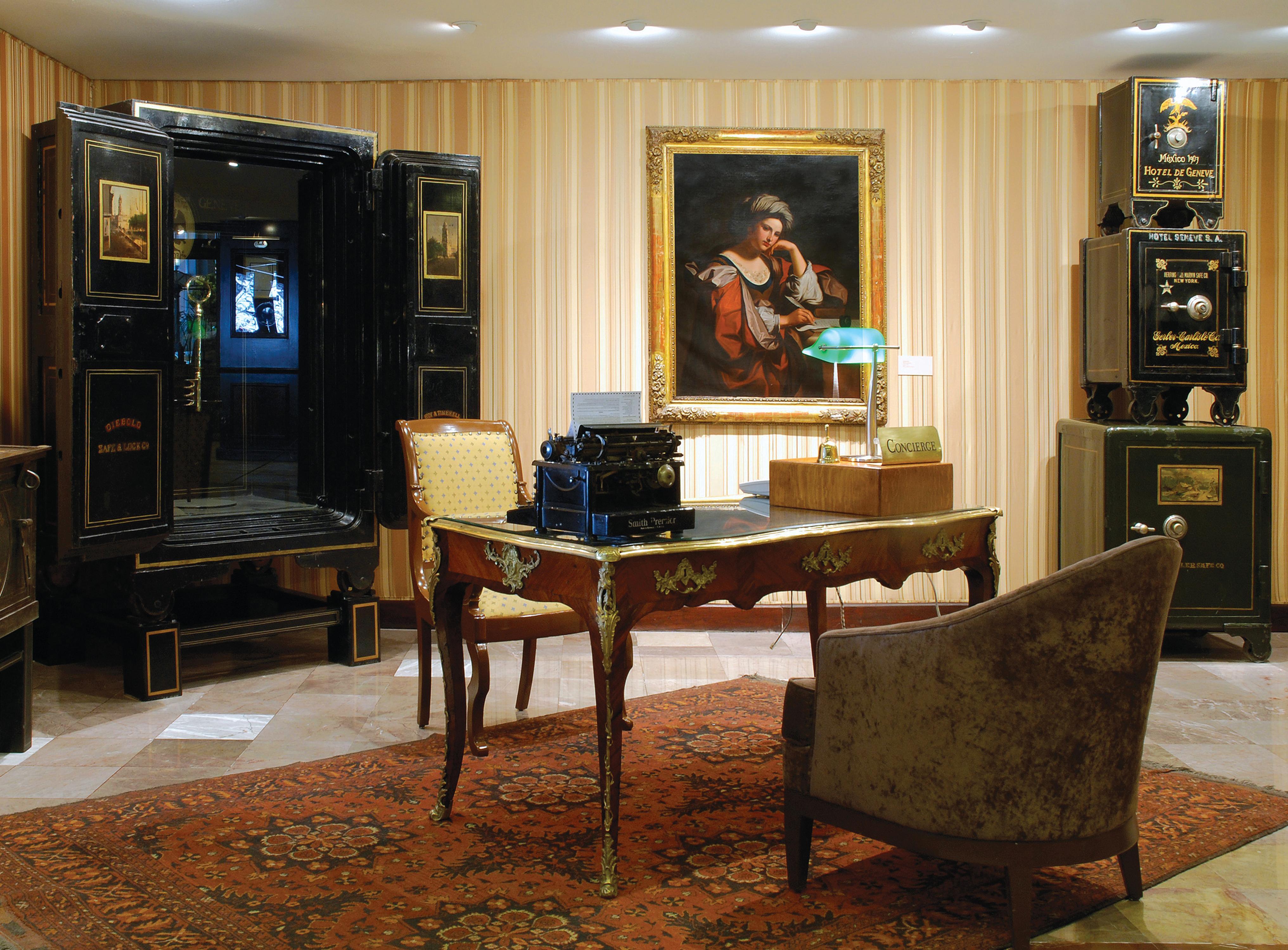Hotel Geneve Cd De Mexico Exteriér fotografie The study of the 10th Duke of Grafton